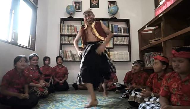 <center>JUARA 1 BEBANYOLAN TINGKAT KABUPATEN TABANAN</center> video